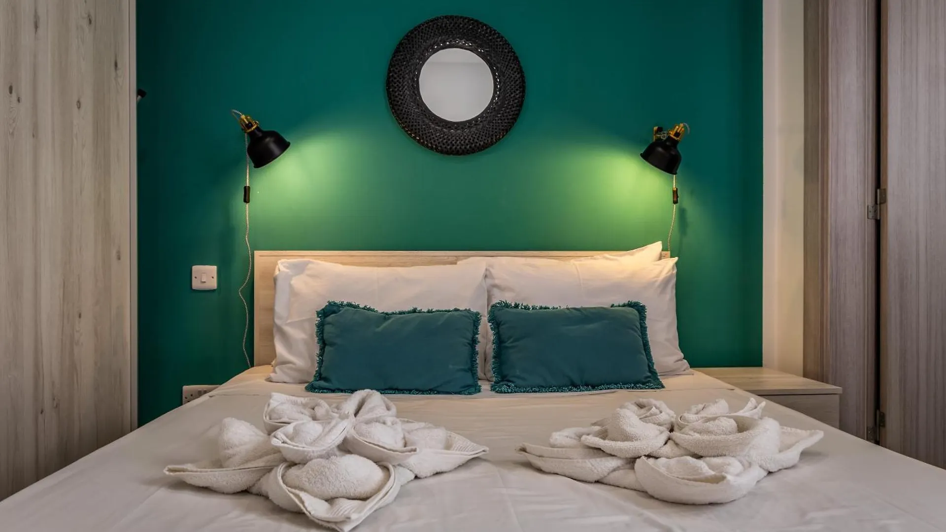 Xemx Sabiha Suite 5 Min Walk From St Julians San Gwann 0*,  Malta