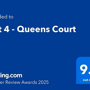 4 - Queens Court Scarborough